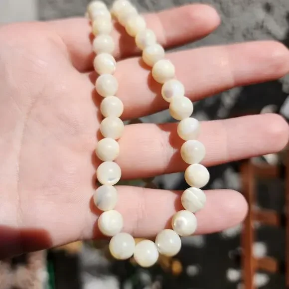 Vintage Balamuti Pearl Necklace MOP Shell Round Beaded Barrel Clasp 8mm